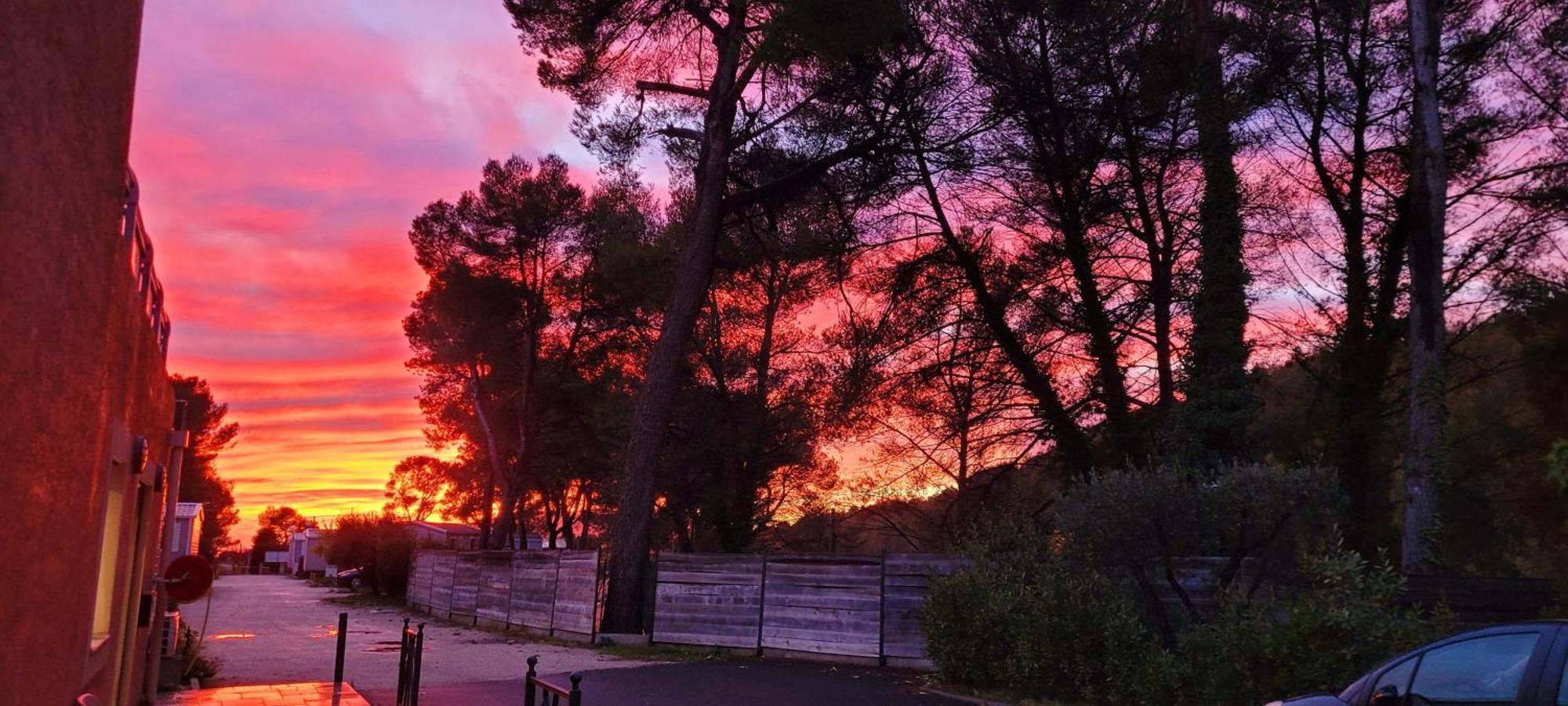 Camping Aux Portes De Cassis Roquefort-la-Bédoule Zewnętrze zdjęcie