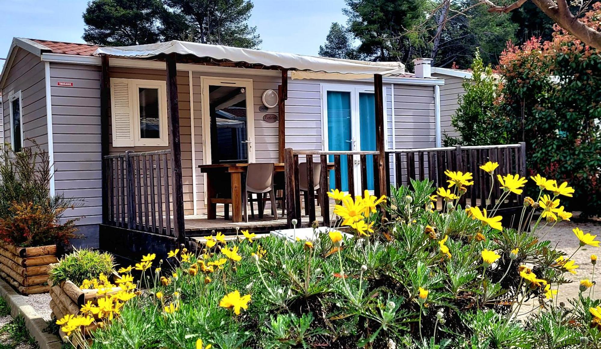 Camping Aux Portes De Cassis Roquefort-la-Bédoule Zewnętrze zdjęcie